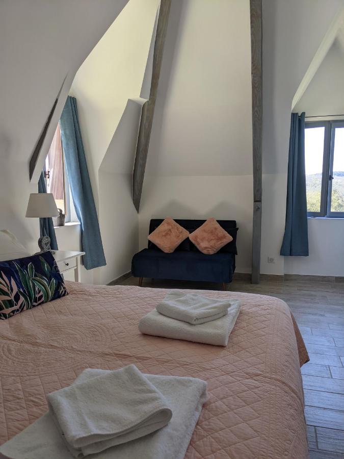 Domaine De Fleurie Bed & Breakfast Tursac Exterior photo